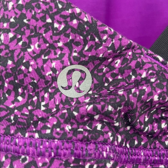 lululemon “Energy” Bra, Size 6 - Picture 7 of 8